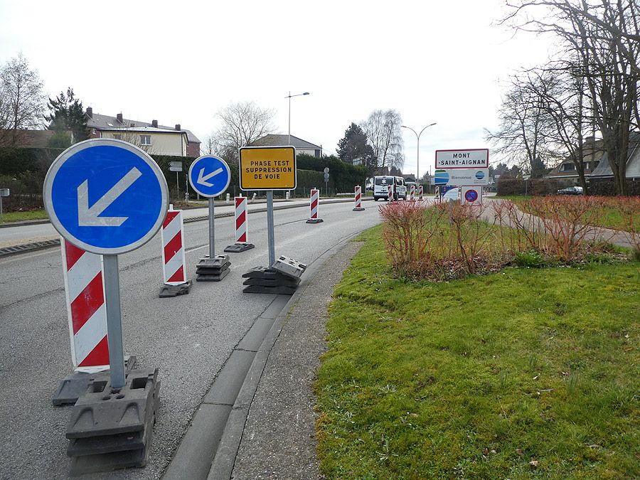 La métropole de Rouen a lancé une opération de suppression de voie, rue du Tronquet, le 21 février 2022